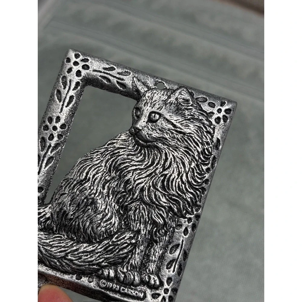 Vintage 1993 Carson Pewter Longhair Cat Wall Hook Floral Frame Silver Tone Metal